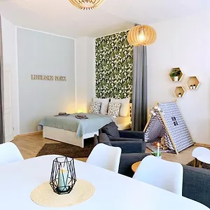 Apartment Zentrumsnahe Mit Ruhigem Balkon - 