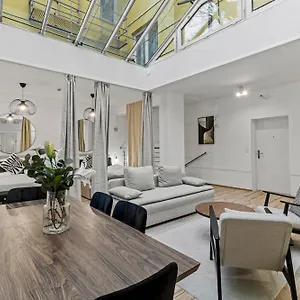  Apartment Paid Parking I Calm Location I 10 Minutes To S-bahn Österreich